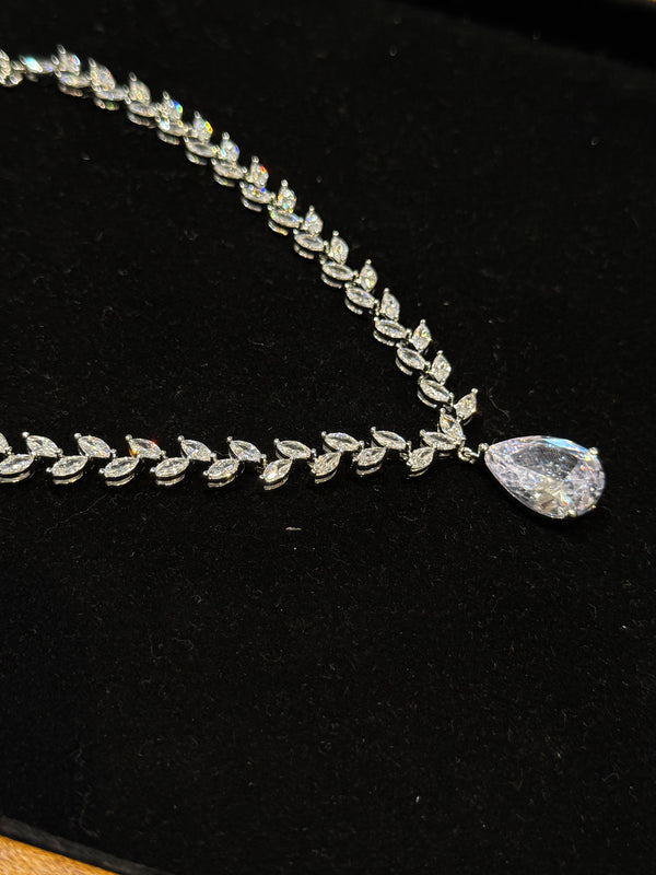 White Solitaire 925 Silver necklace