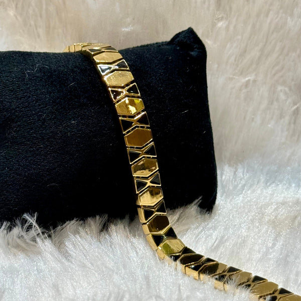 Golden polish with enamel 925 silver bracelet